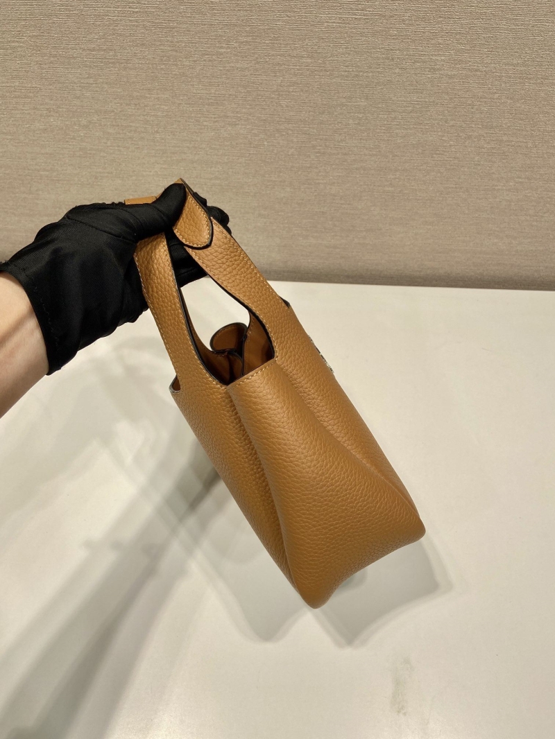 Pra*a bucket bags
